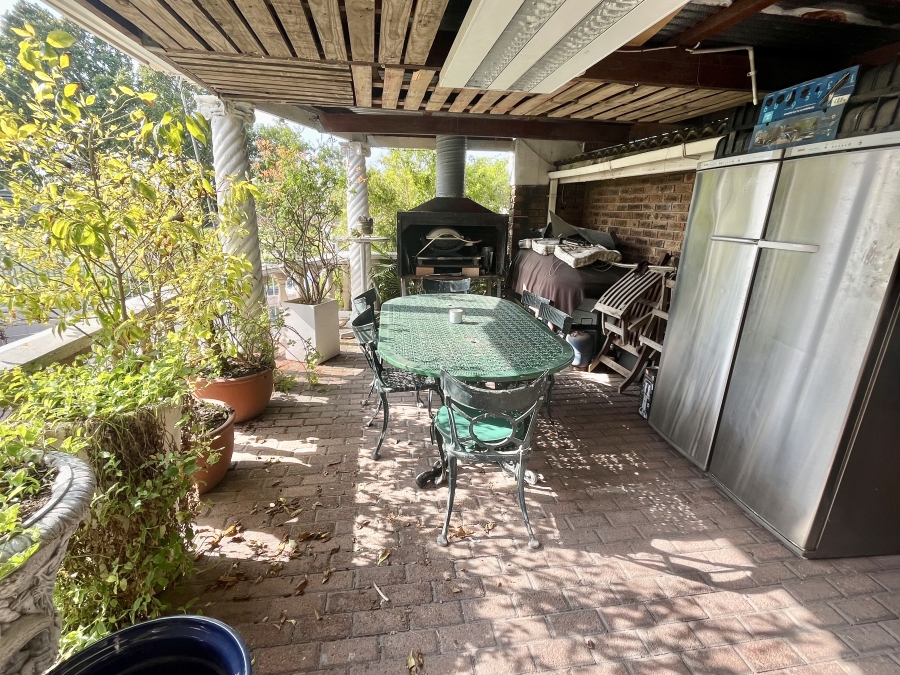 4 Bedroom Property for Sale in Mandalay Western Cape
